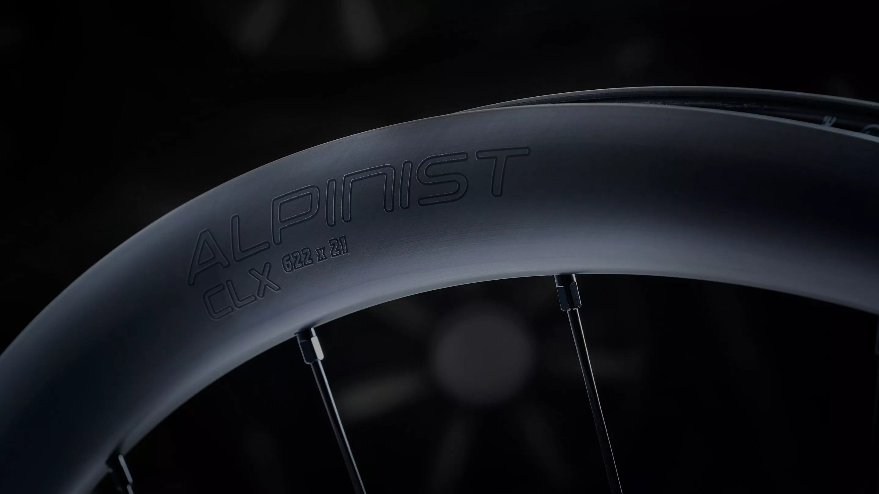 02_2880x1620_PDP_Alpinist?$ 02_2880x1620_PDP_Alpinist?$