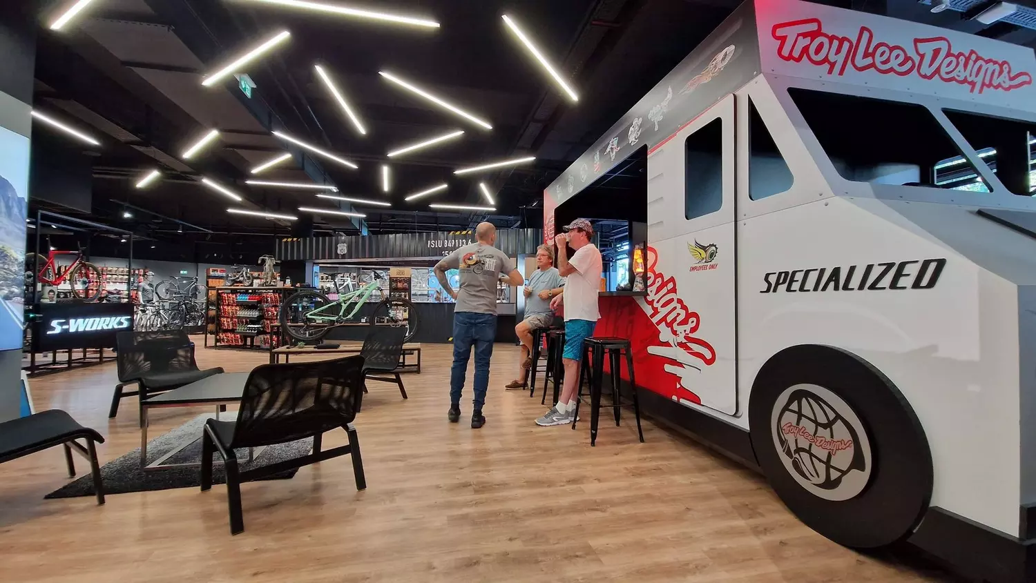 Store Image