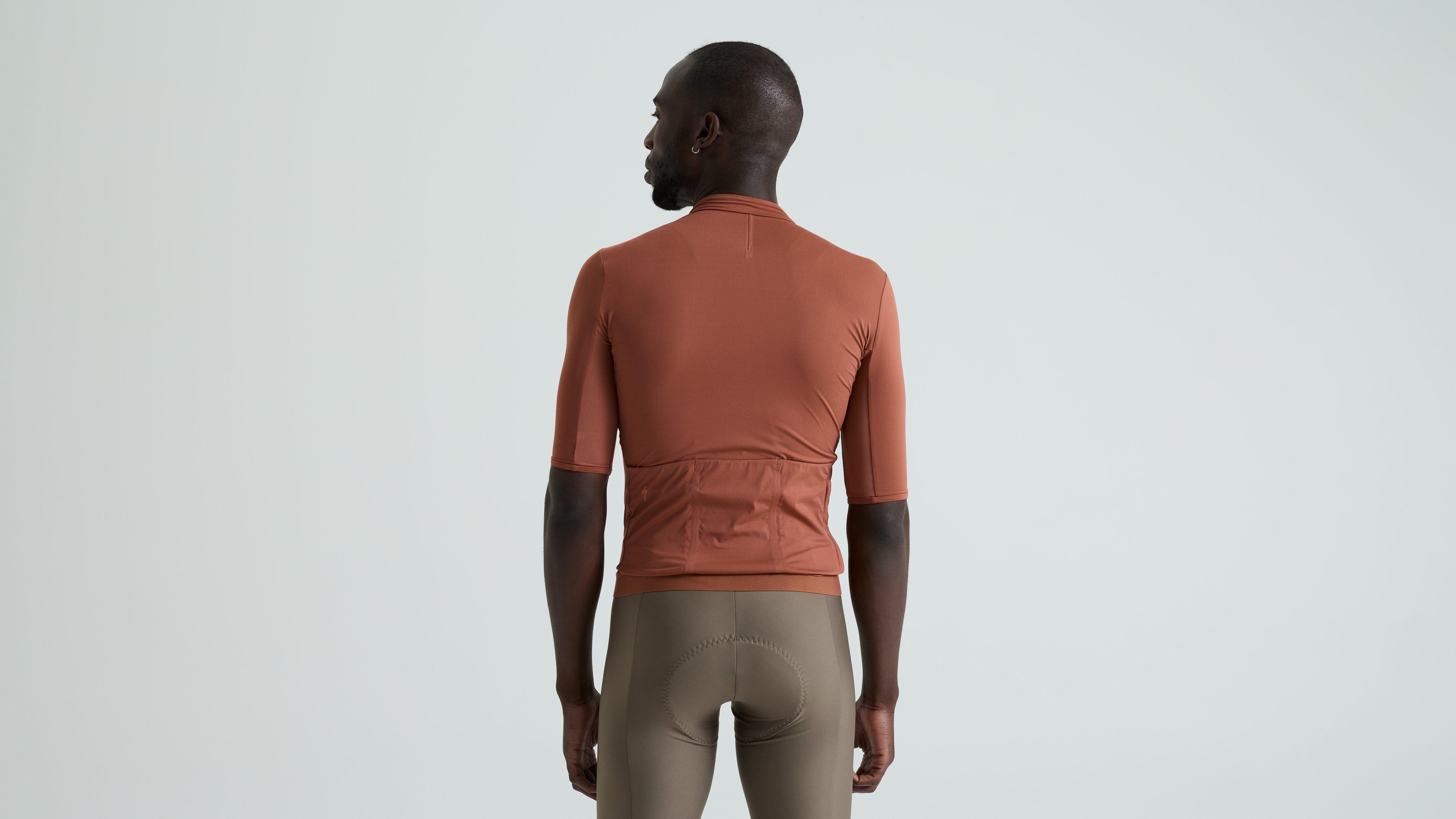 CASTELLI】世界のトッププロライダーも着用！ベースレイヤーも