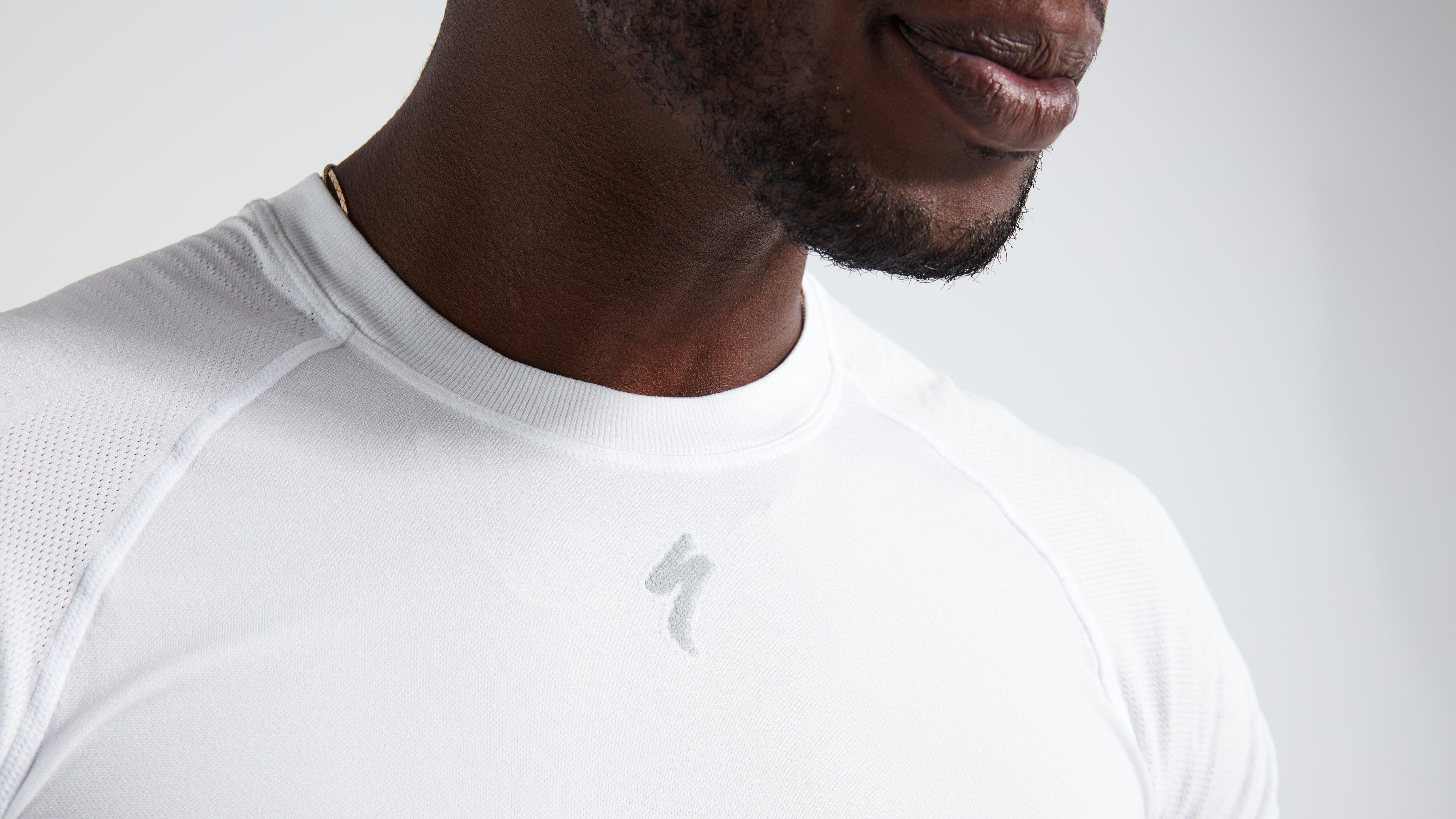 White short shop sleeve base layer