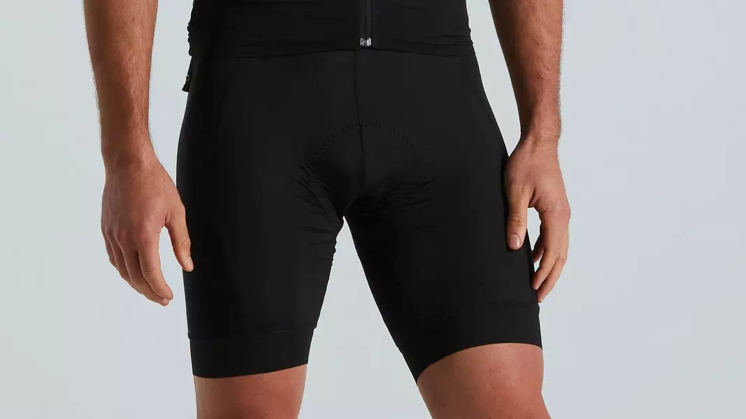 https://assets.specialized.com/i/specialized/64220-580_APP_ULTRALIGHT-LINER-SHORT-W-SWAT-MEN-BLK-M_HERO?h=600&fmt=webp