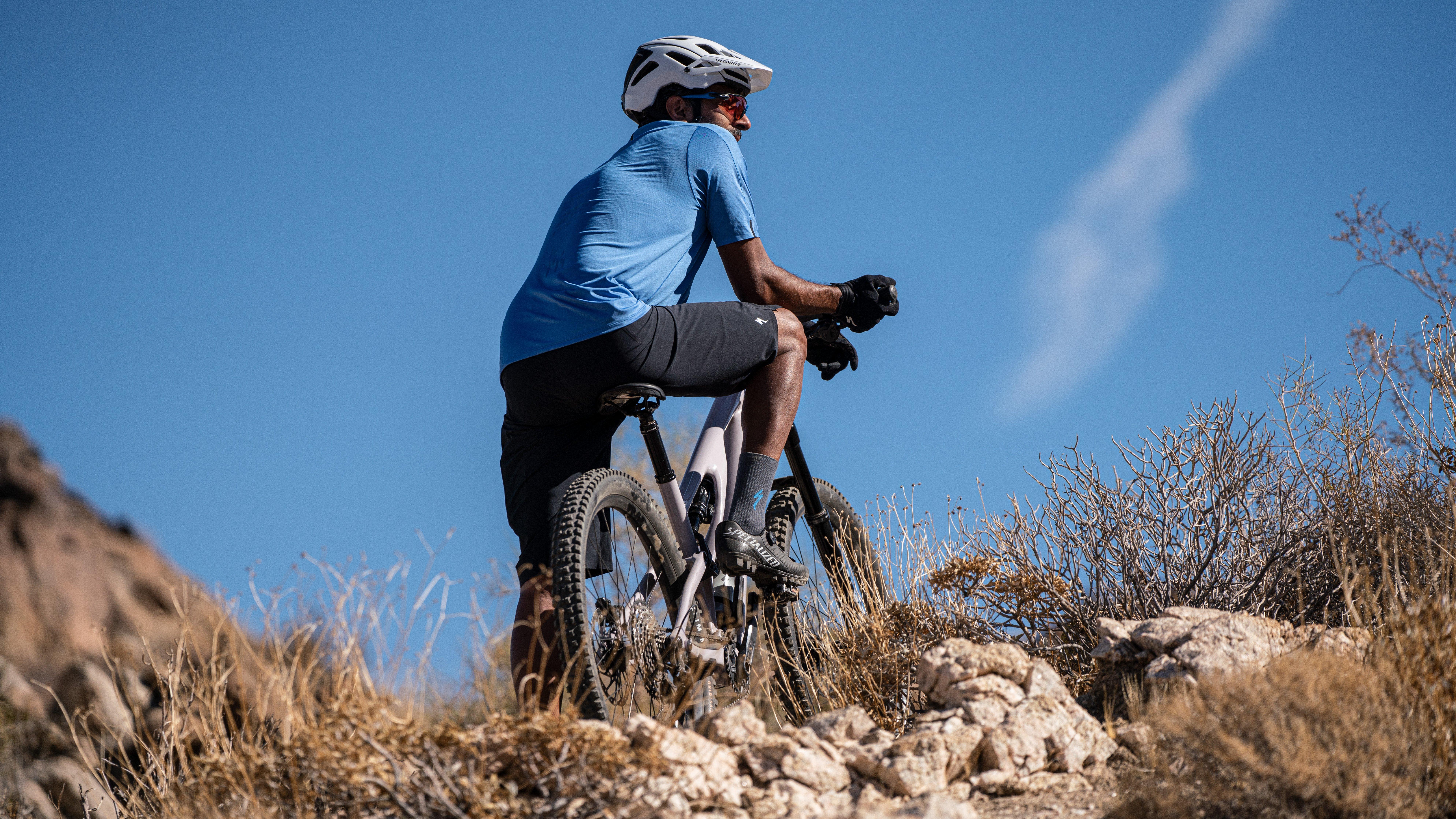 mountain bike shorts specialized