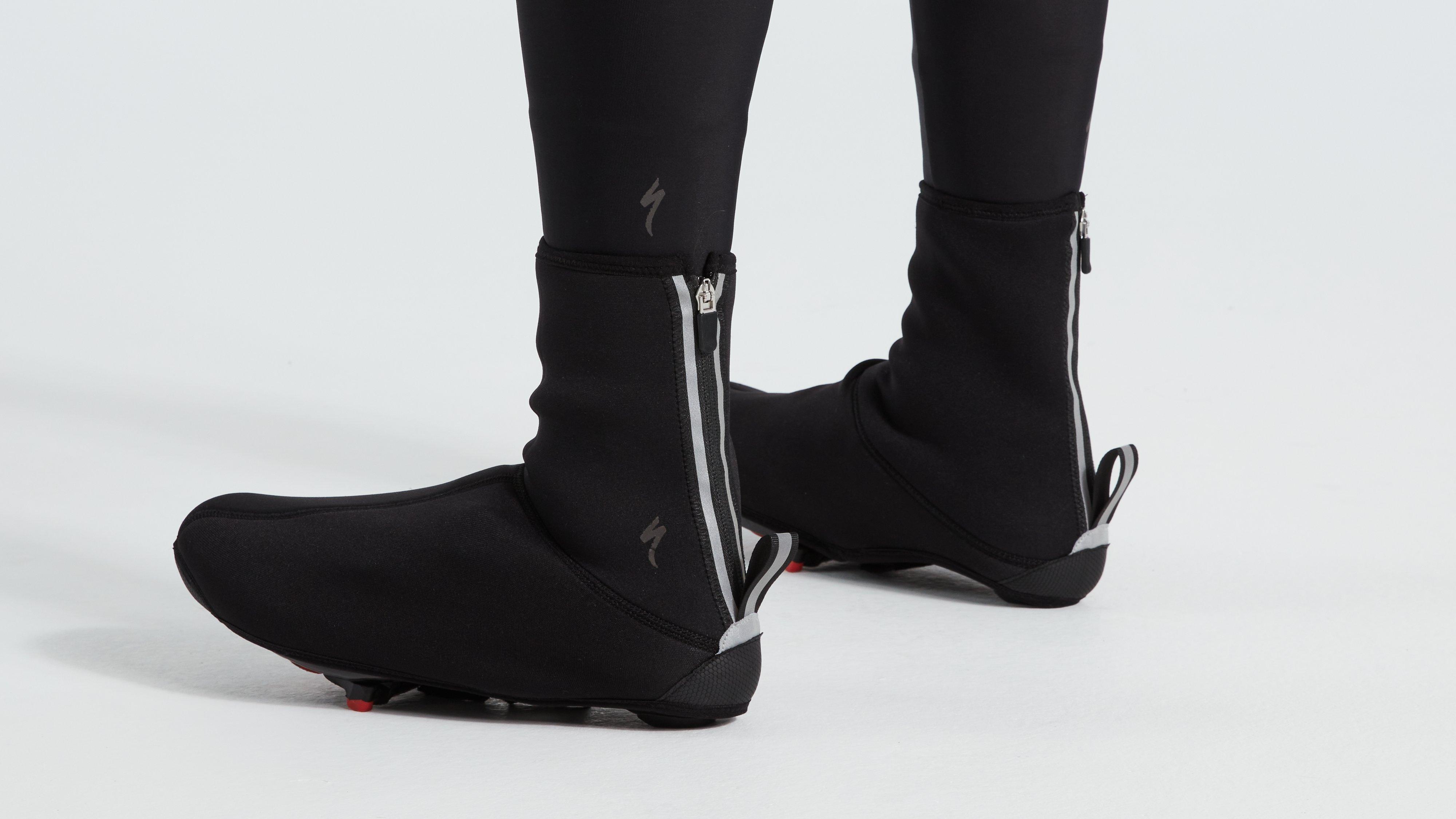 Specialized overshoes store