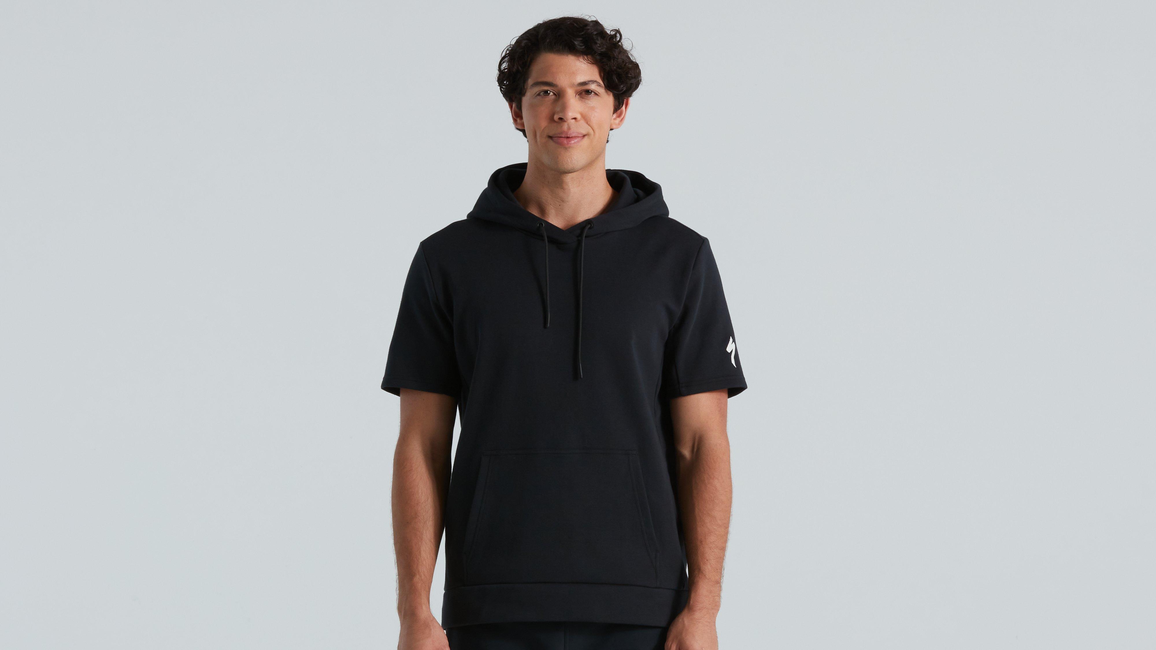 Short arm outlet hoodie