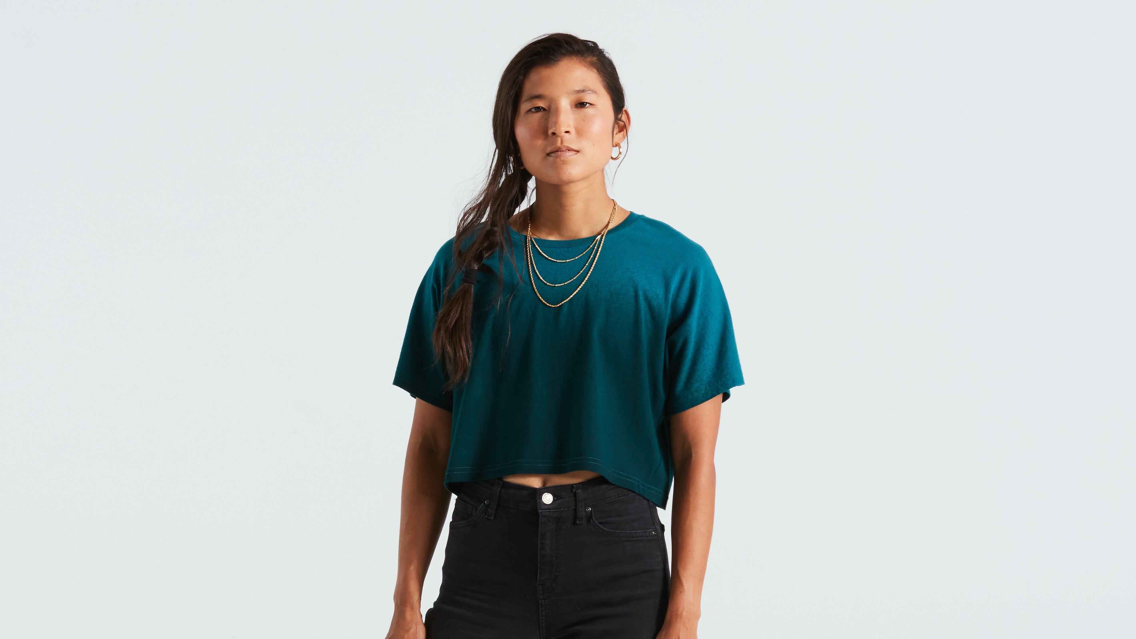 【ADLV】 WOMAN ROUND SPRAY RABBIT CROP SHORT SLEEVE T-SHIRT acmé de la vie ADLV WOMAN ROUND SPRAY RABBIT CROP SHORT