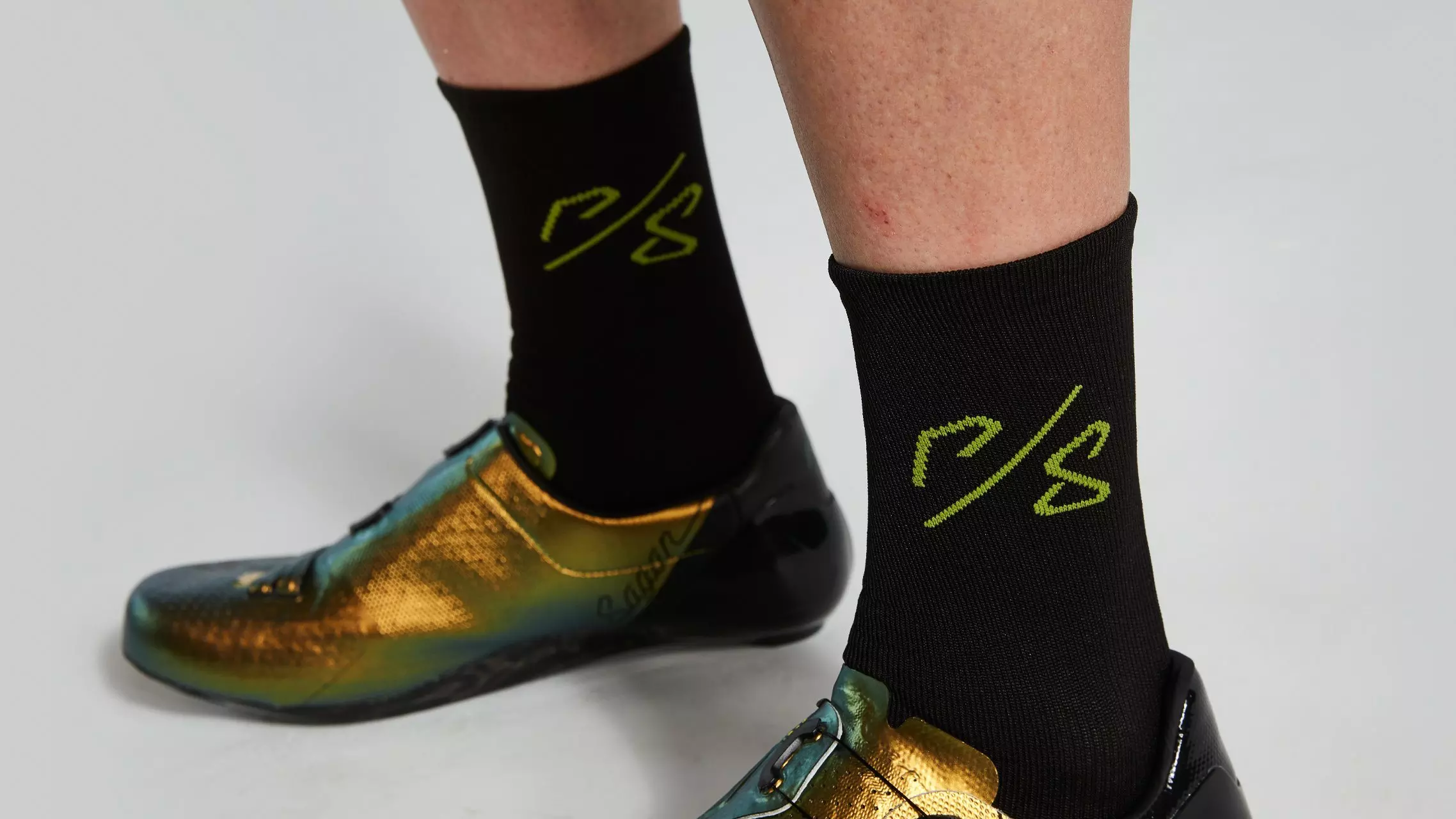 Air sagan shoe covers online