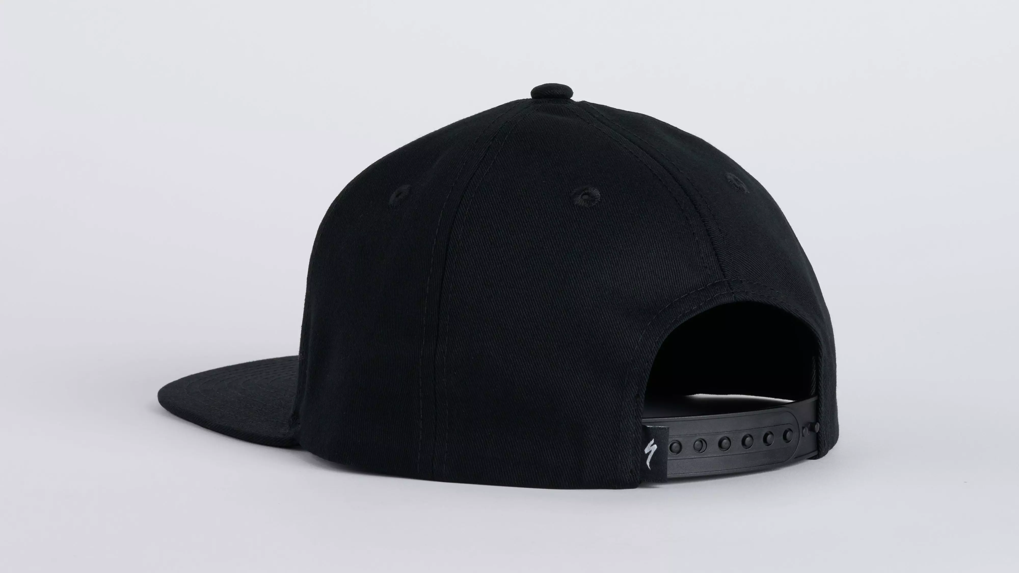 Flat brim cap on sale