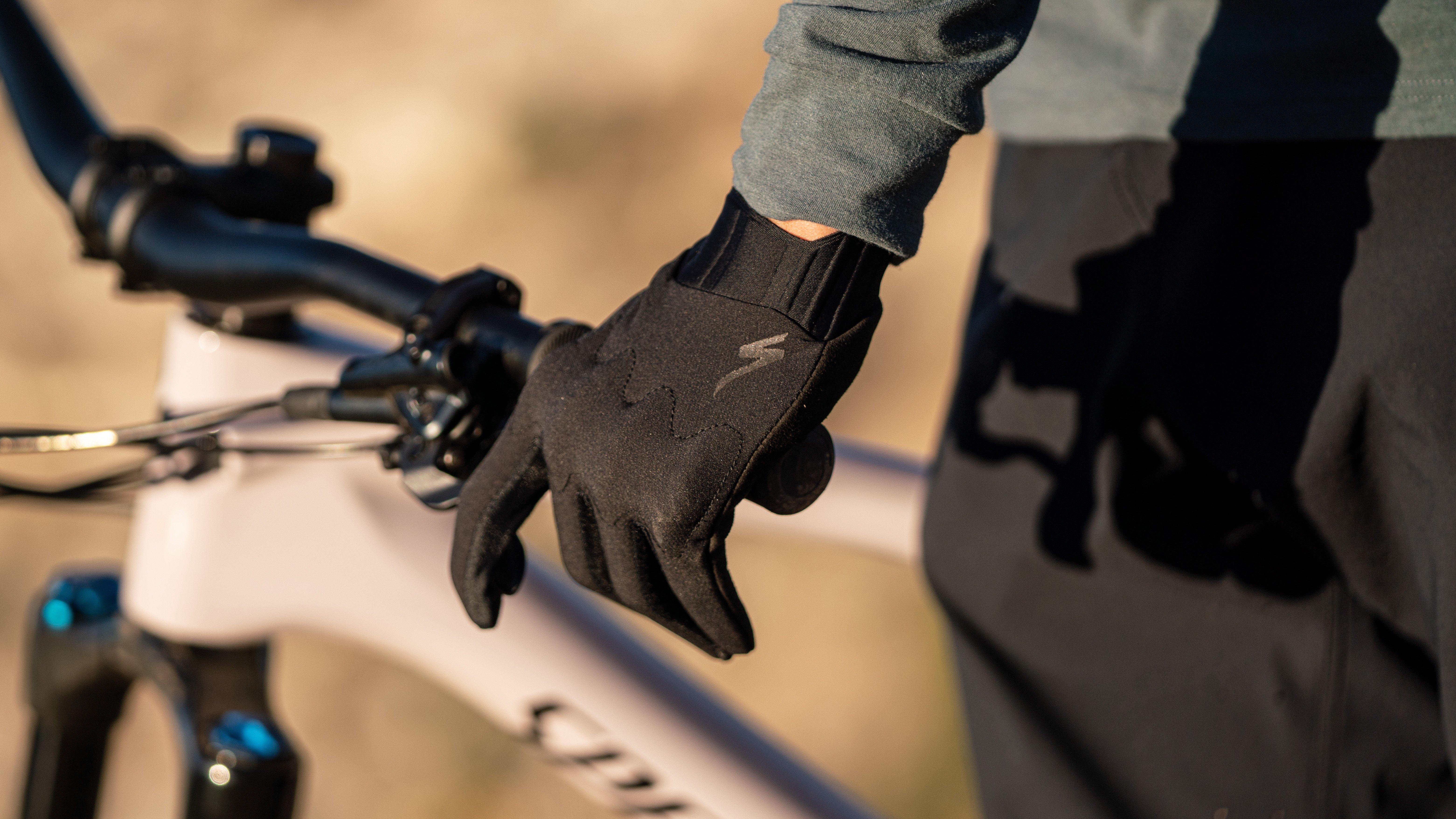 Cycling gloves: EIT palm technology for Road, MTB, Gravel