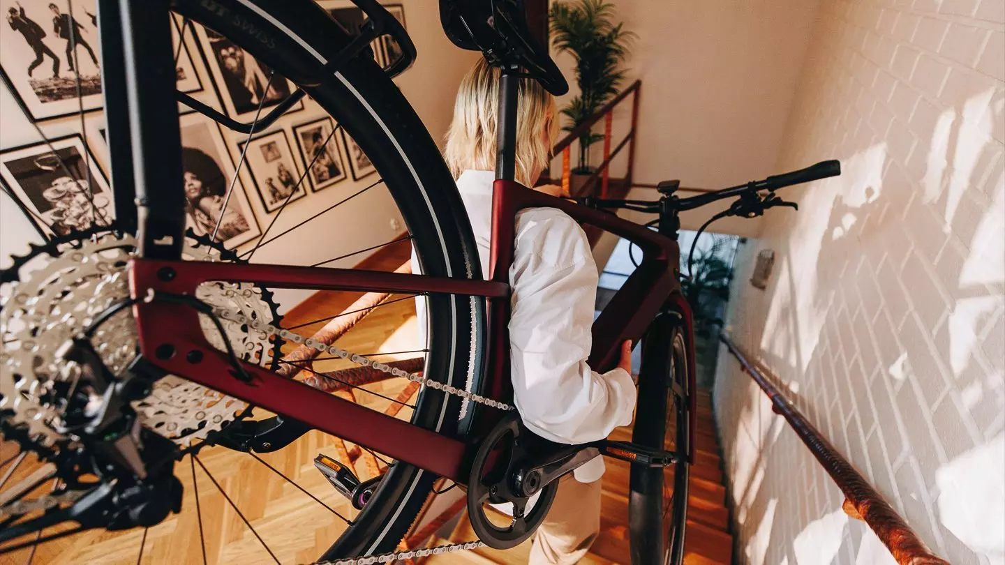 ACT-1148-VadoSLCarbonEQ_LC_05