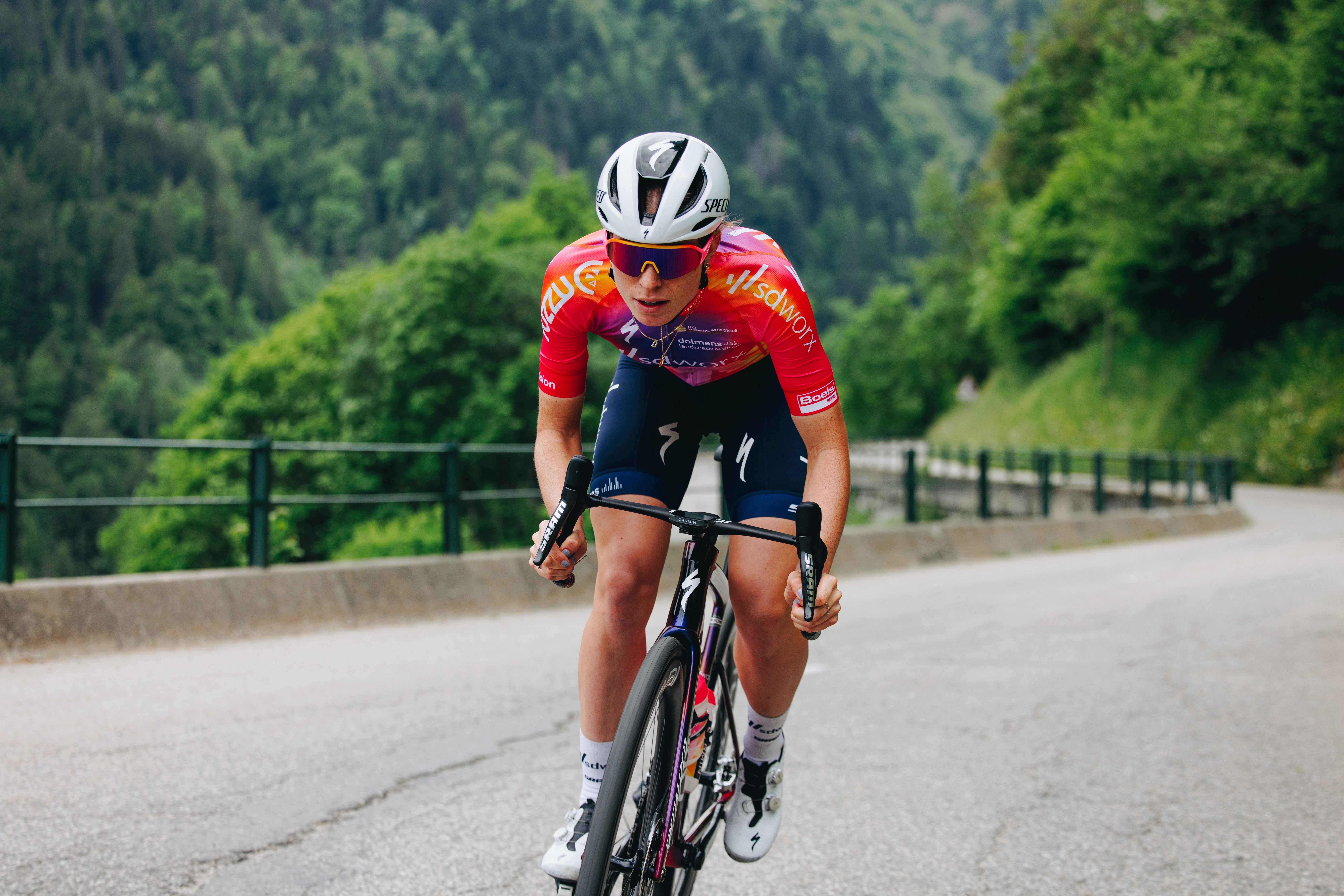 Tarmac SL7 Sport Road Bike banner 2
