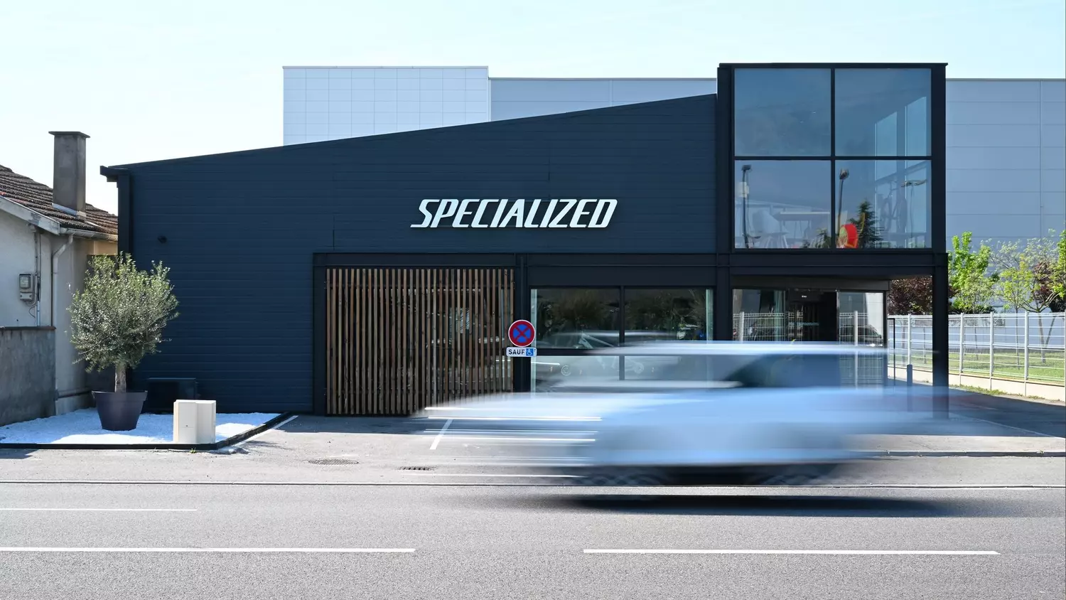 Store Image