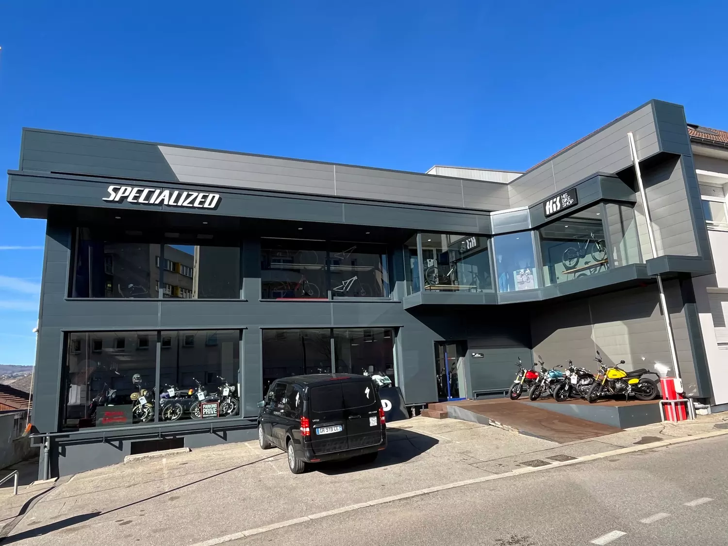 Store Image