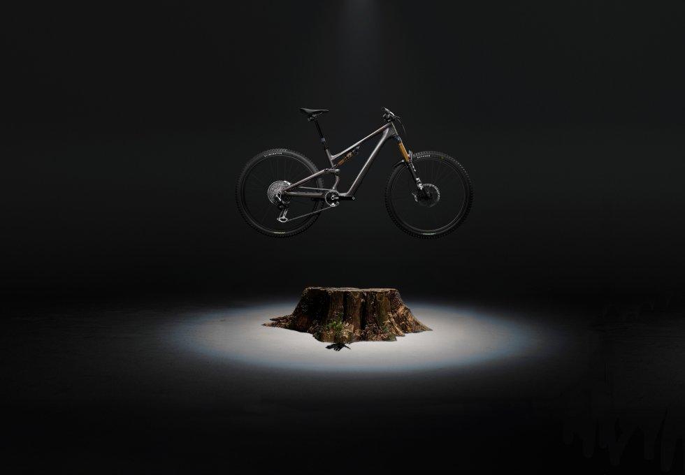 SPECIALIZED スタンプジャンパー　タイヤほぼ新品　室内保管 SPECIALIZED スタンプジャンパー タイヤほぼ新品 室内保管 SPECIALIZED