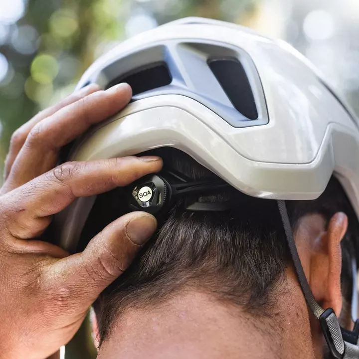 Specialized Ambush 3 - Mikronastaviteľný systém uchytenia BOA® FS1