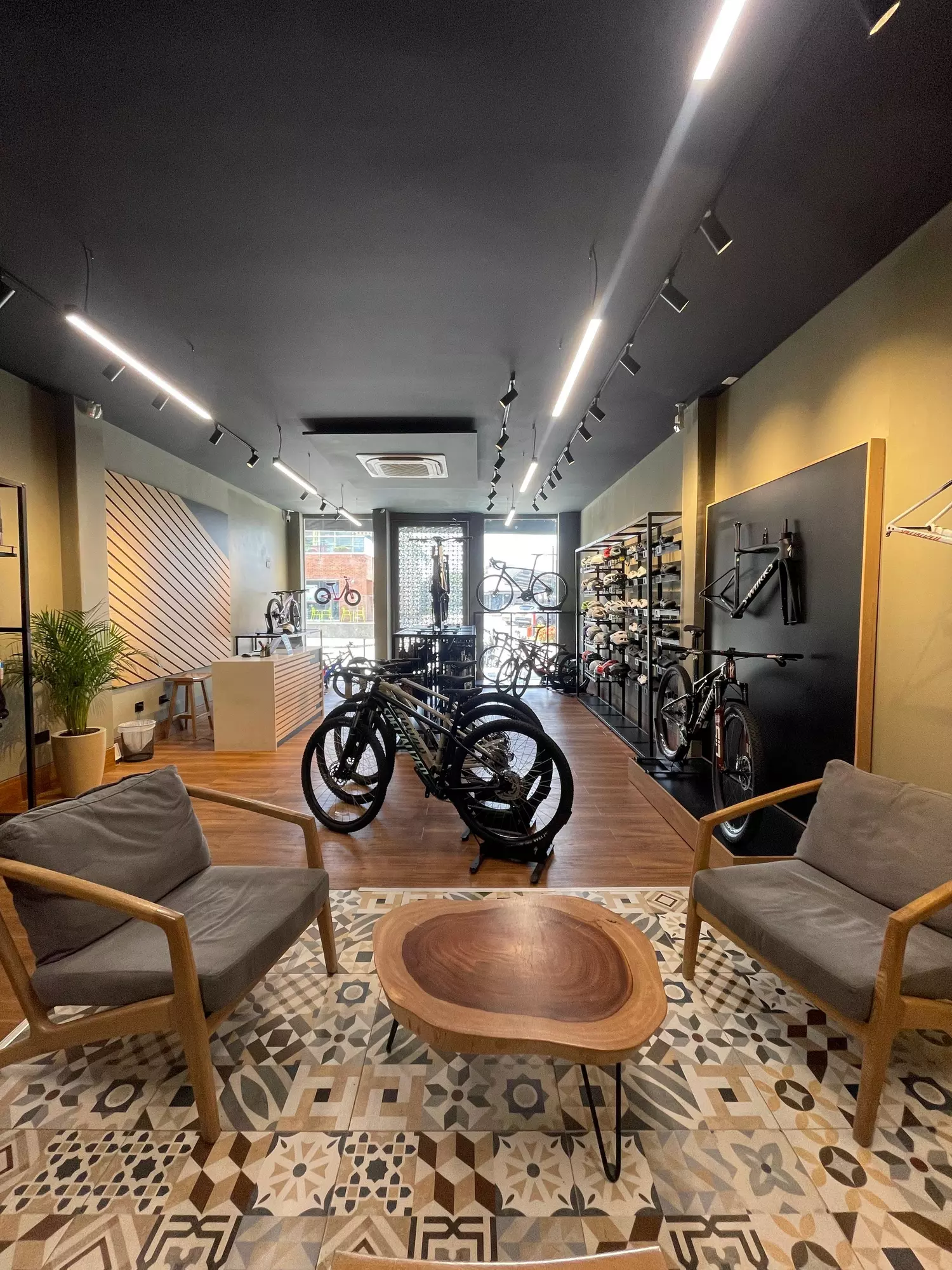 Store Image