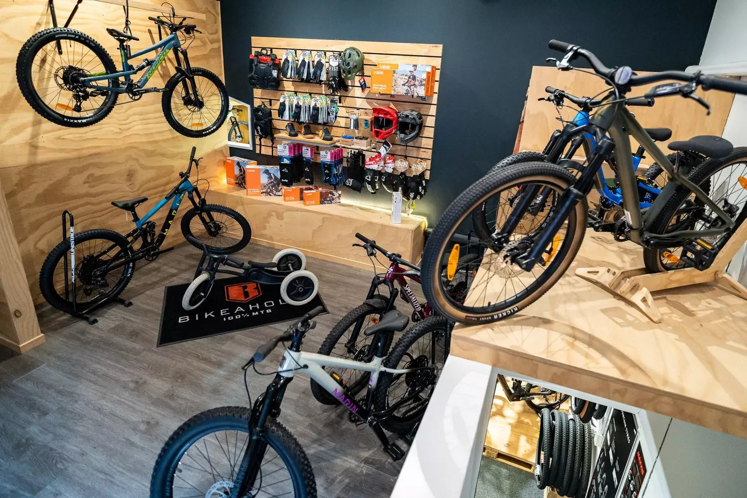Store Image