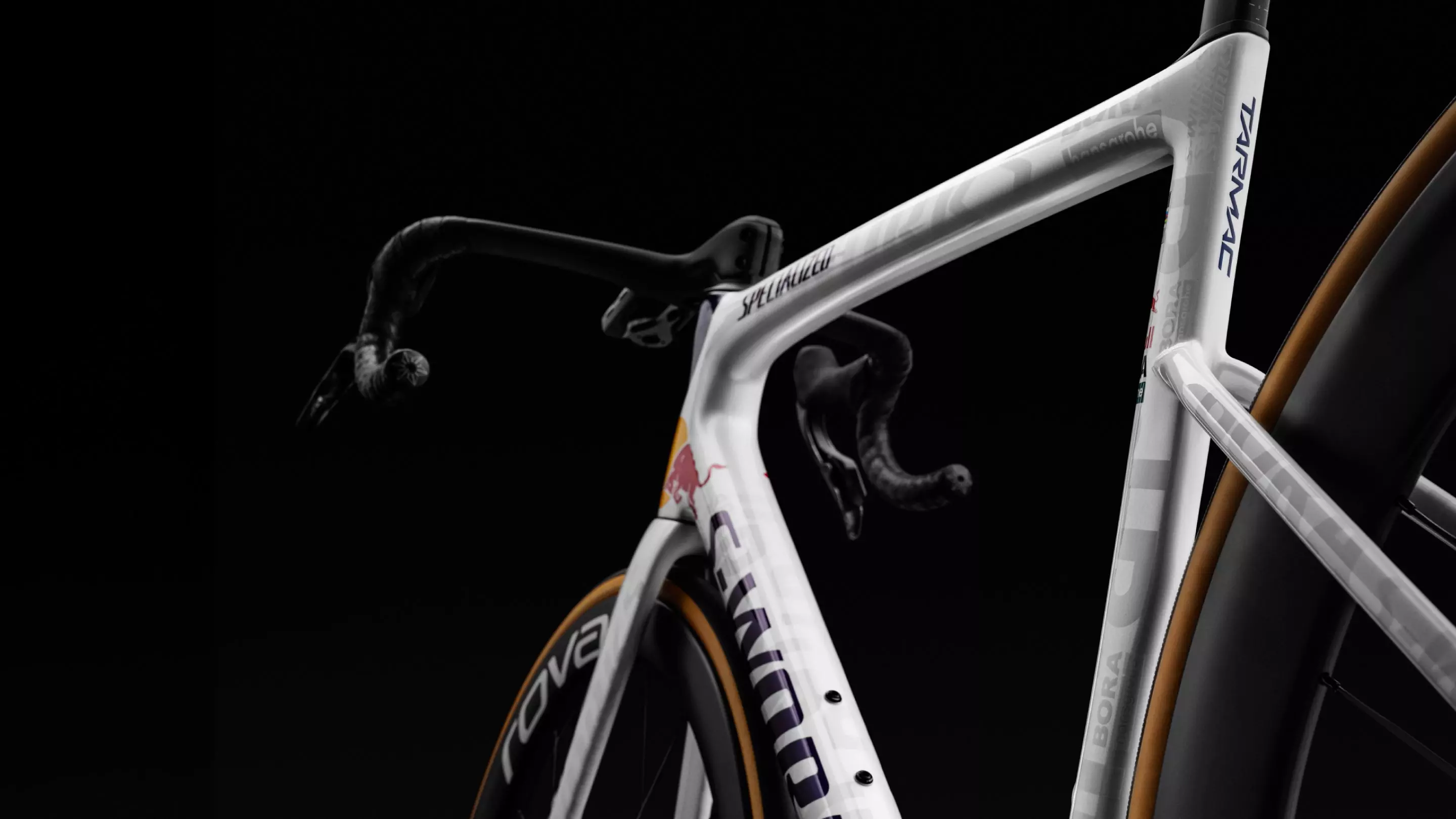 S-Works Tarmac SL8 限定版：Red Bull - BORA - hansgrohe Edition