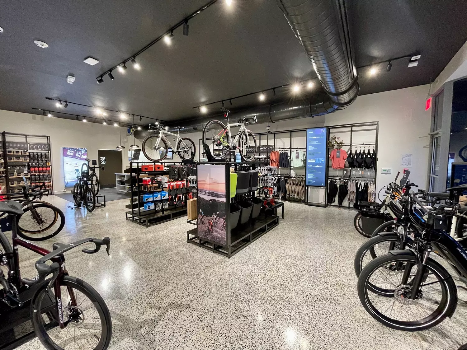 Specialized bike store on sale