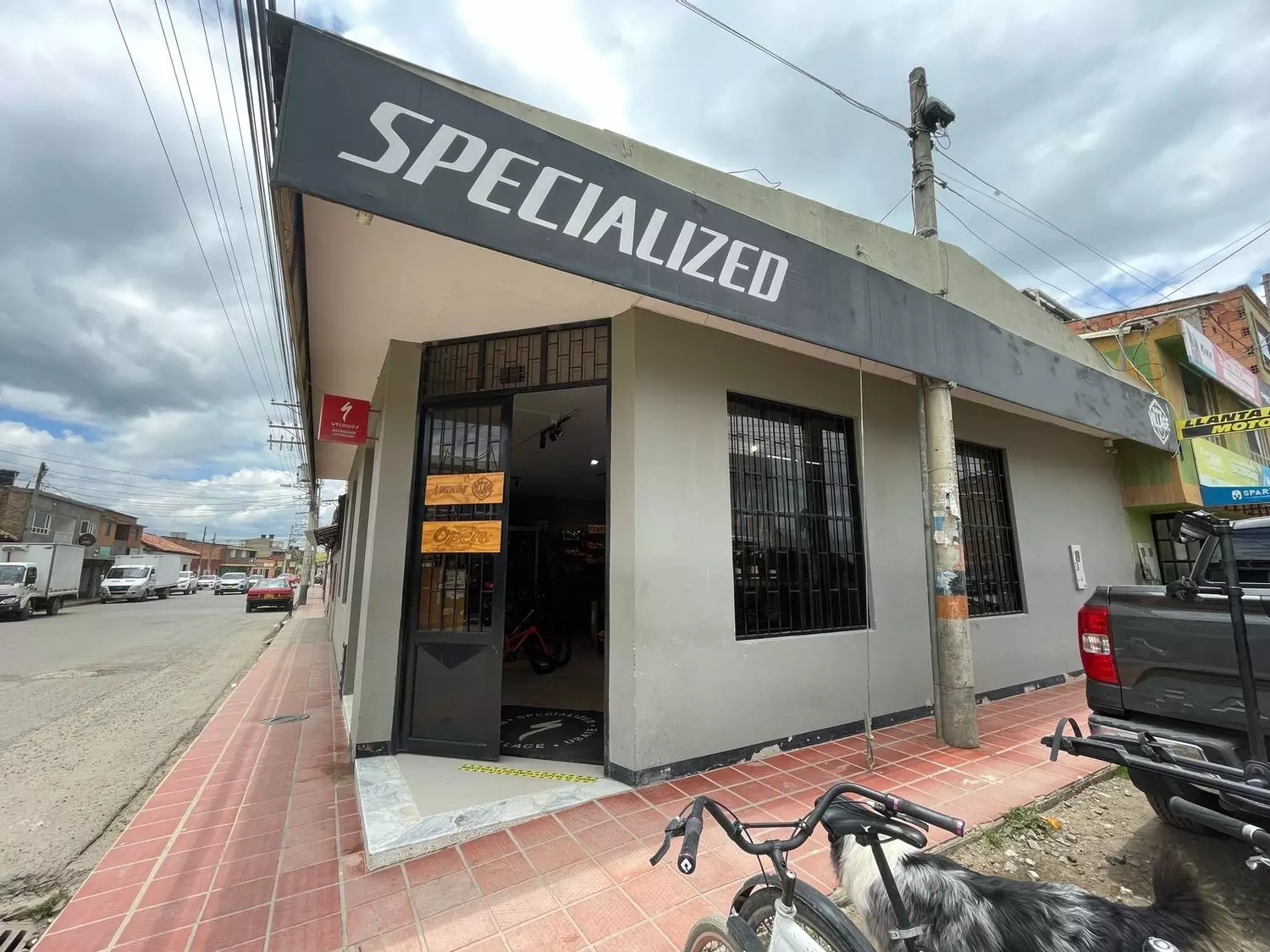 Store Image